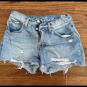 Free people Jean shorts Size 25